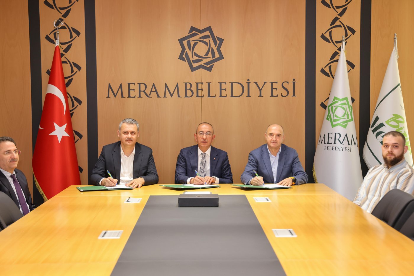 BELEDİYE-HAYIRSEVER İŞ BİRLİĞİYLE MERAM’A BİR SAĞLIK YATIRIMI DAHA