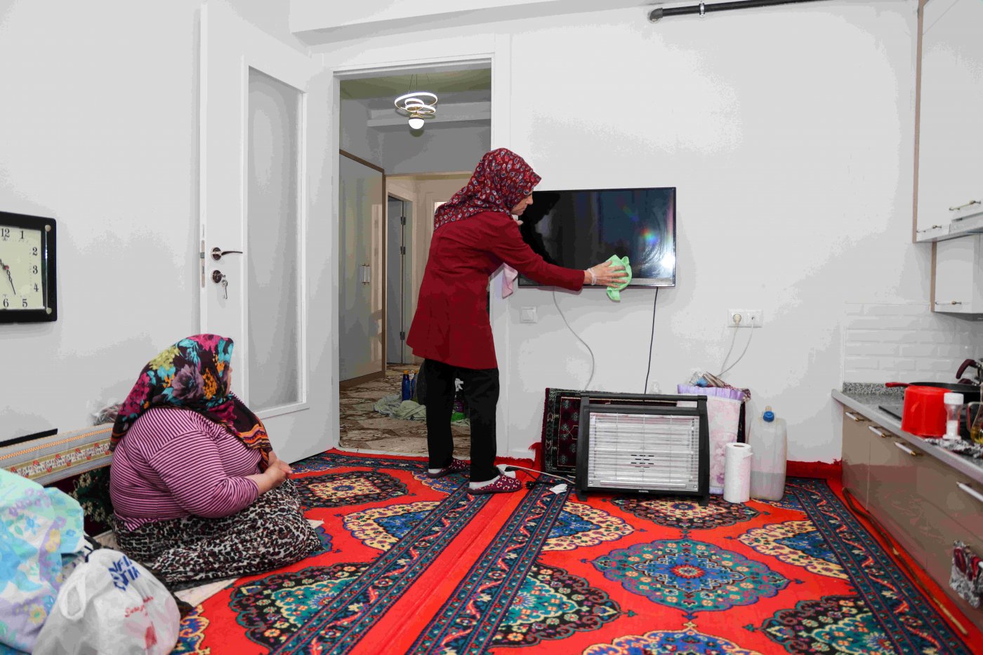 MERAM’DA HER BAYRAM ÖNCESİ BÜYÜKLERİN YÜZÜ GÜLÜYOR!   