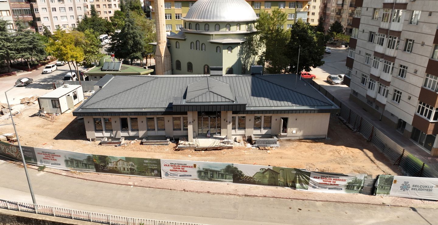 Işıklar Mahallesi’ne kazandırılacak Aile Sağlığı Merkezi’nin yapımında sona yaklaşıldı.