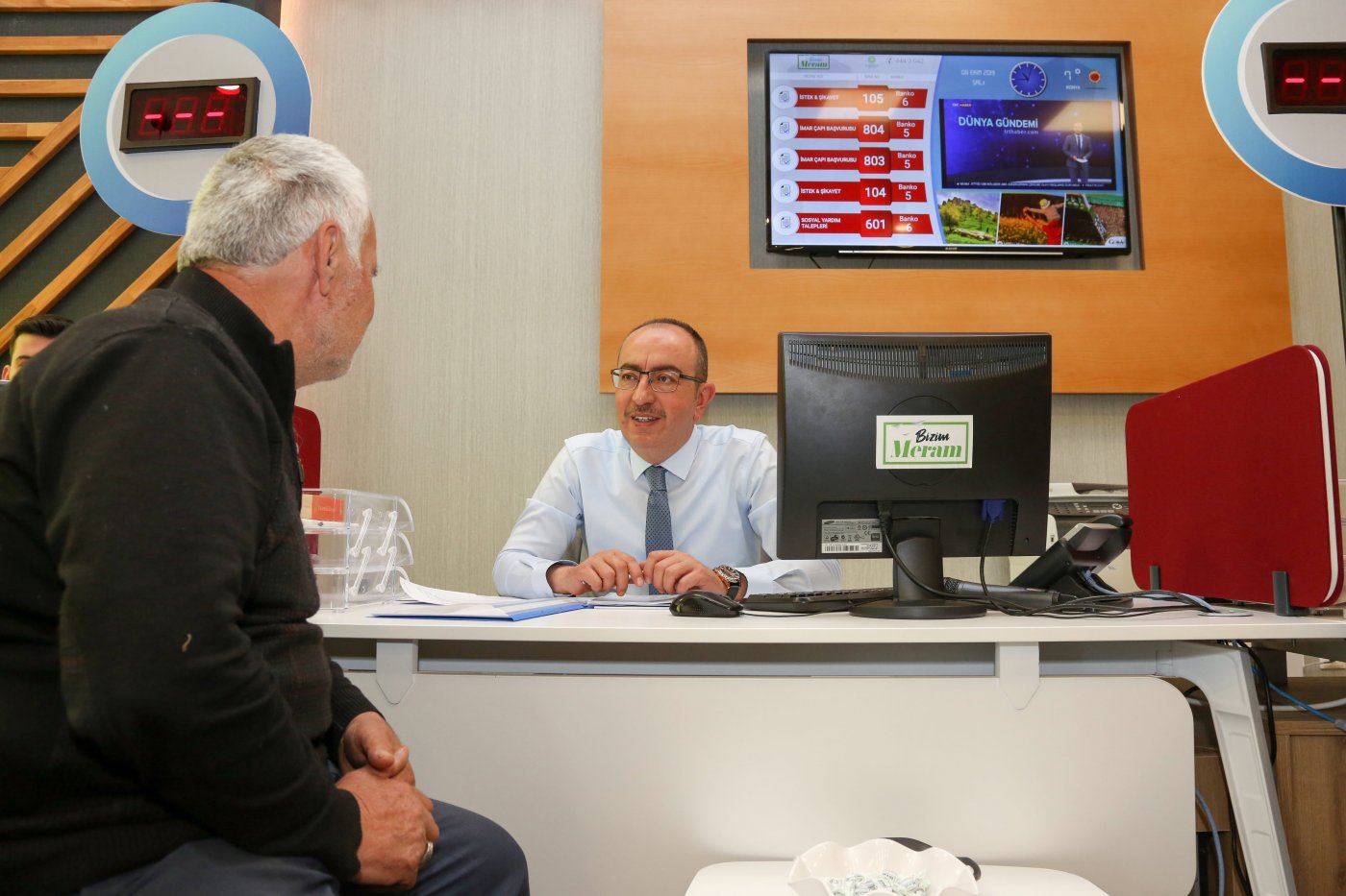 HİZMETTE KONFORUN KAPISI: BİZİM MERAM MASASI