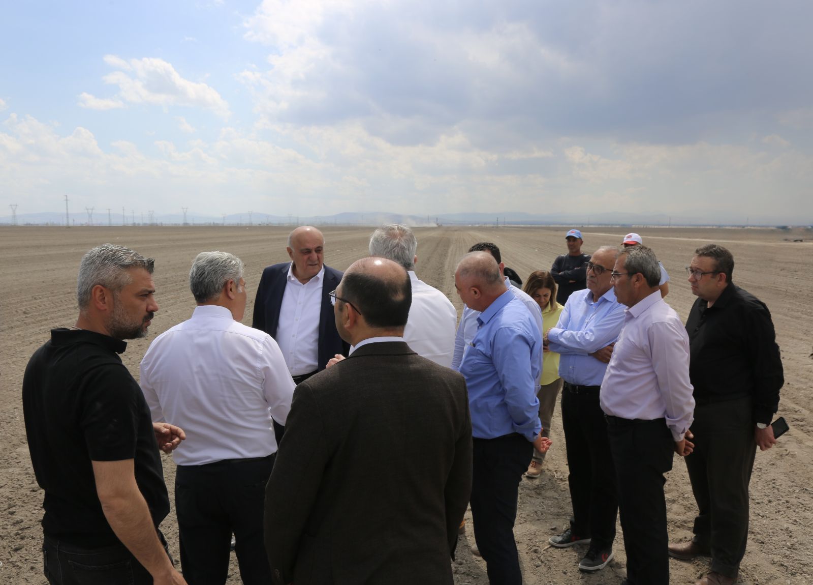 BAŞKAN ERKOYUNCU, PANCAR EKİMİNE START VERDİ