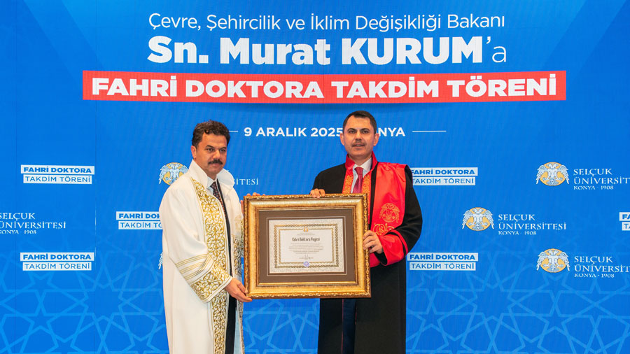 BAKAN MURAT KURUM’A SELÇUK ÜNİVERSİTESİNDE FAHRİ DOKTORA PAYESİ TAKDİM EDİLDİ