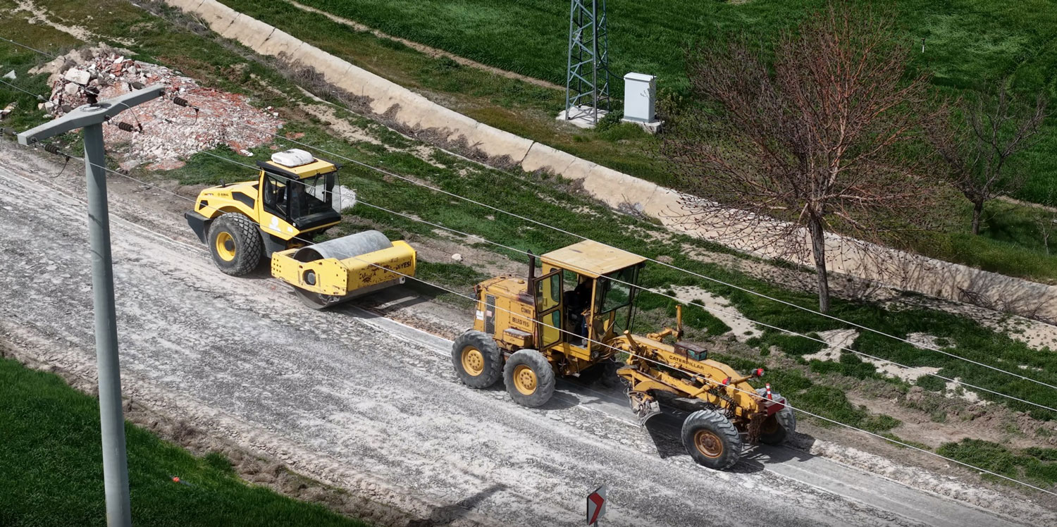 ÇUMRA’DA YOL ALTYAPI ÇALIŞMALARI ARALIKSIZ SÜRÜYOR