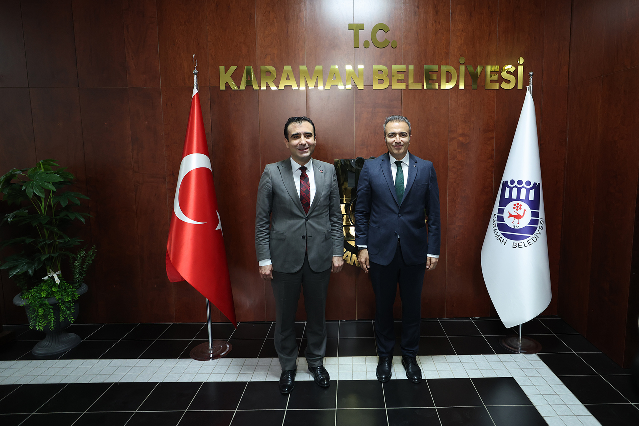  VALİ HAYRETTİN ÇİÇEK’TEN BAŞKAN KALAYCI’YA İADE-İ ZİYARET