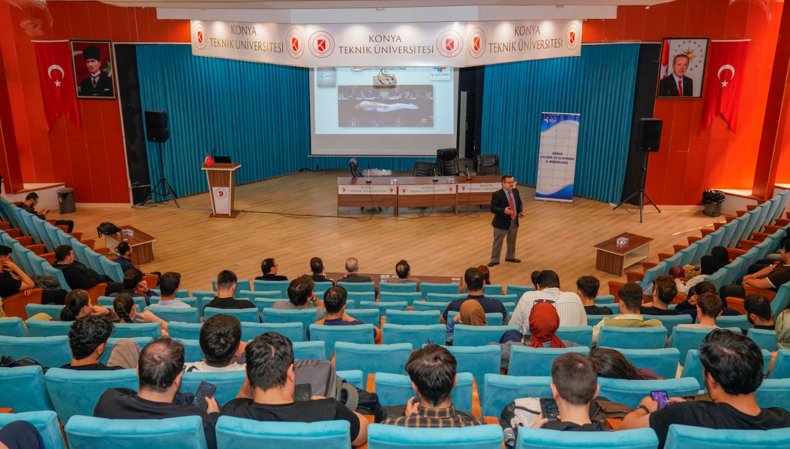 KONYA TEKNİK ÜNİVERSİTESİ’NDE CV HAZIRLAMA VE MÜLAKAT TEKNİKLERİ EĞİTİMİ GERÇEKLEŞTİRİLDİ