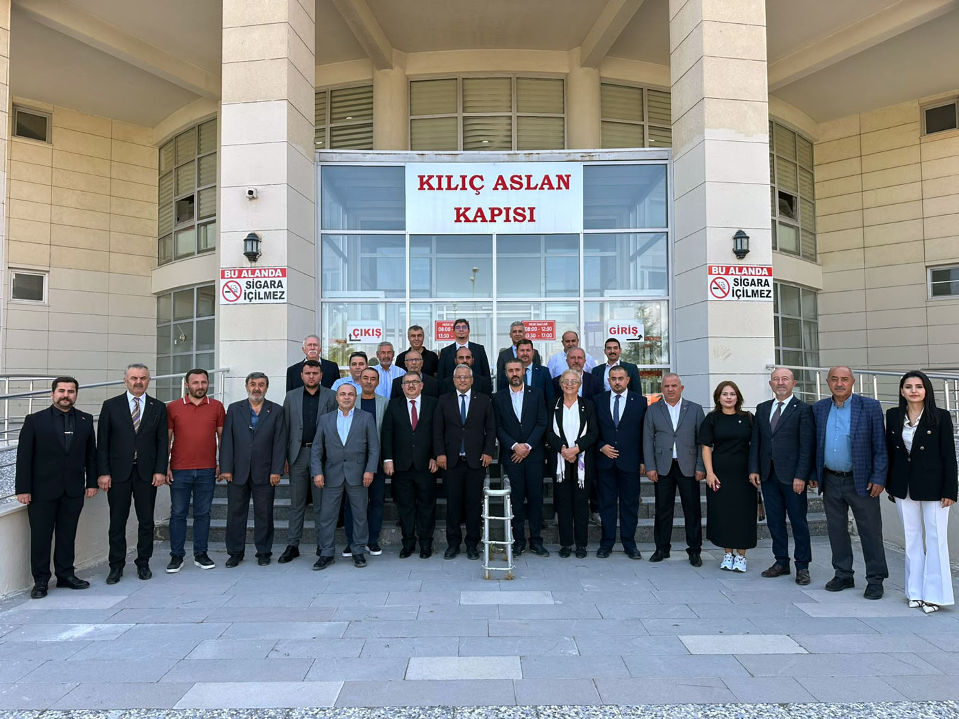  MHP KONYA İL BAŞKANLIĞI YÖNETİMİ MAZBATASINI ALDI