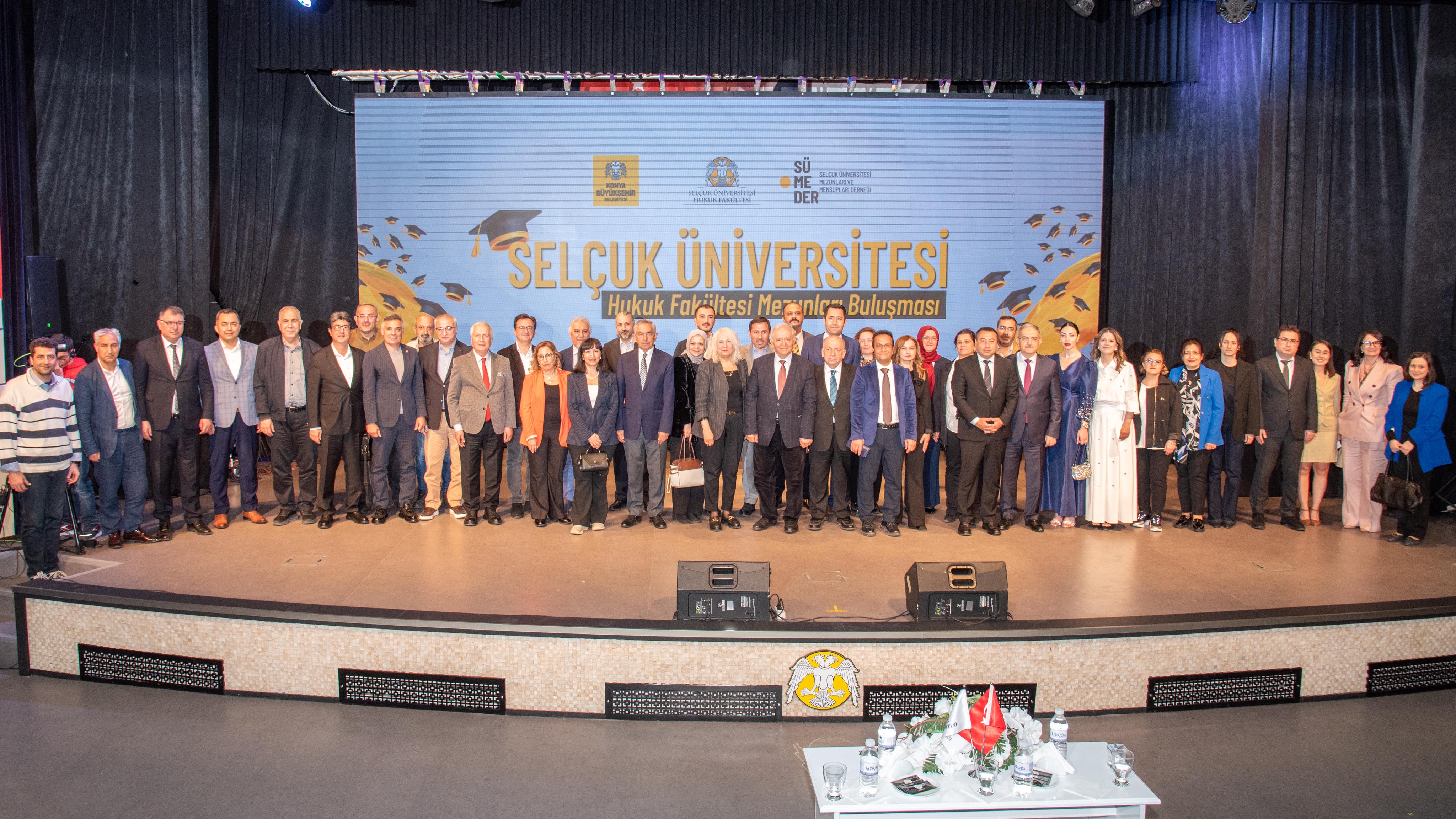 SELÇUK ÜNİVERSİTESİ, HUKUK FAKÜLTESİ MEZUNLARINI BULUŞTURDU