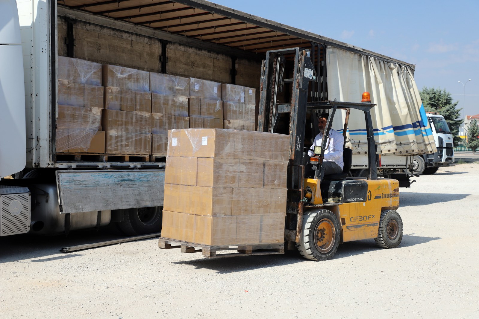 Cihanbeyli Belediyesinden 600 Aileye Mutfak Desteği