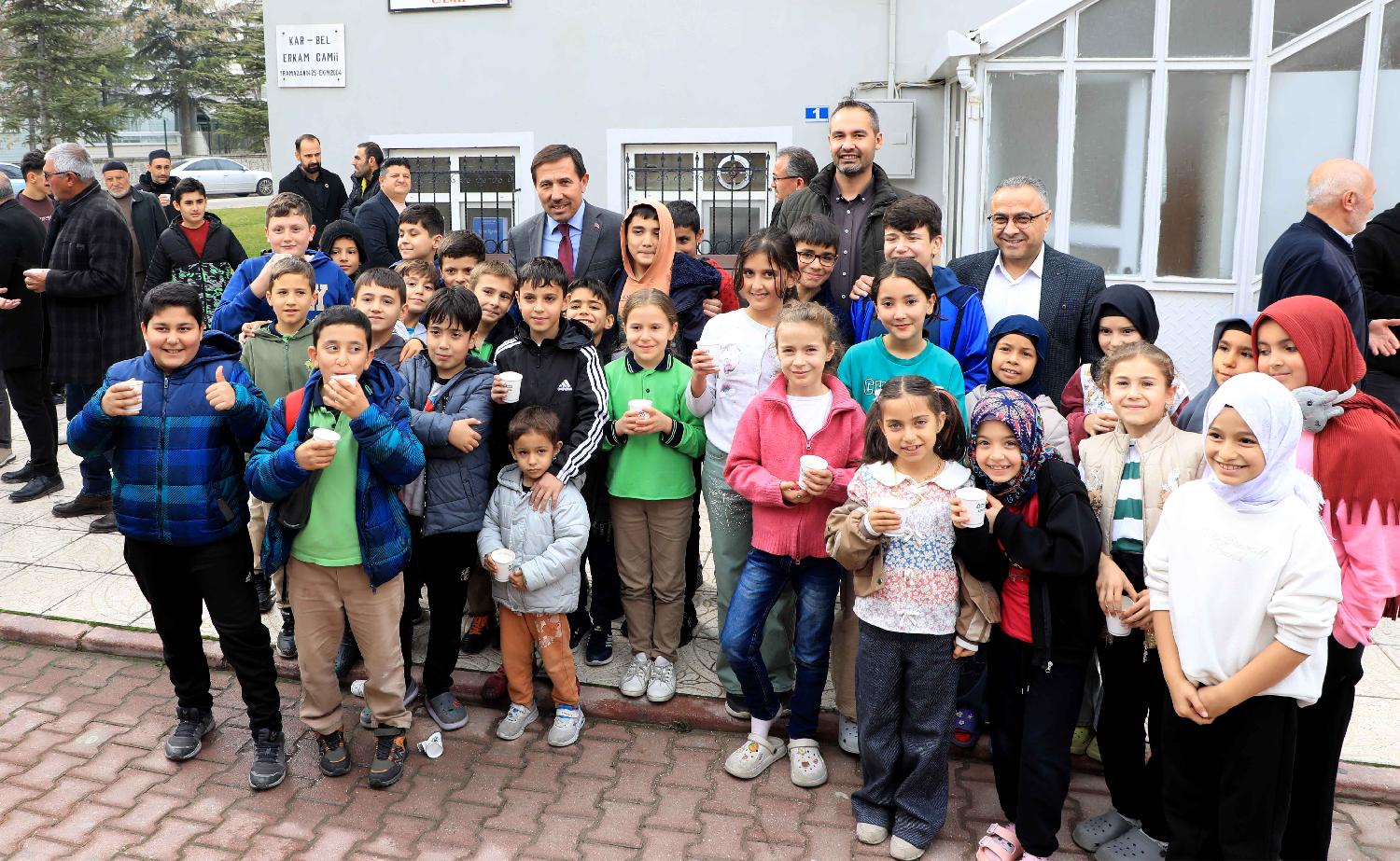 HASAN KILCA GAZİOSMANPAŞA MAHALLESİ’NDE VATANDAŞLARLA BULUŞTU