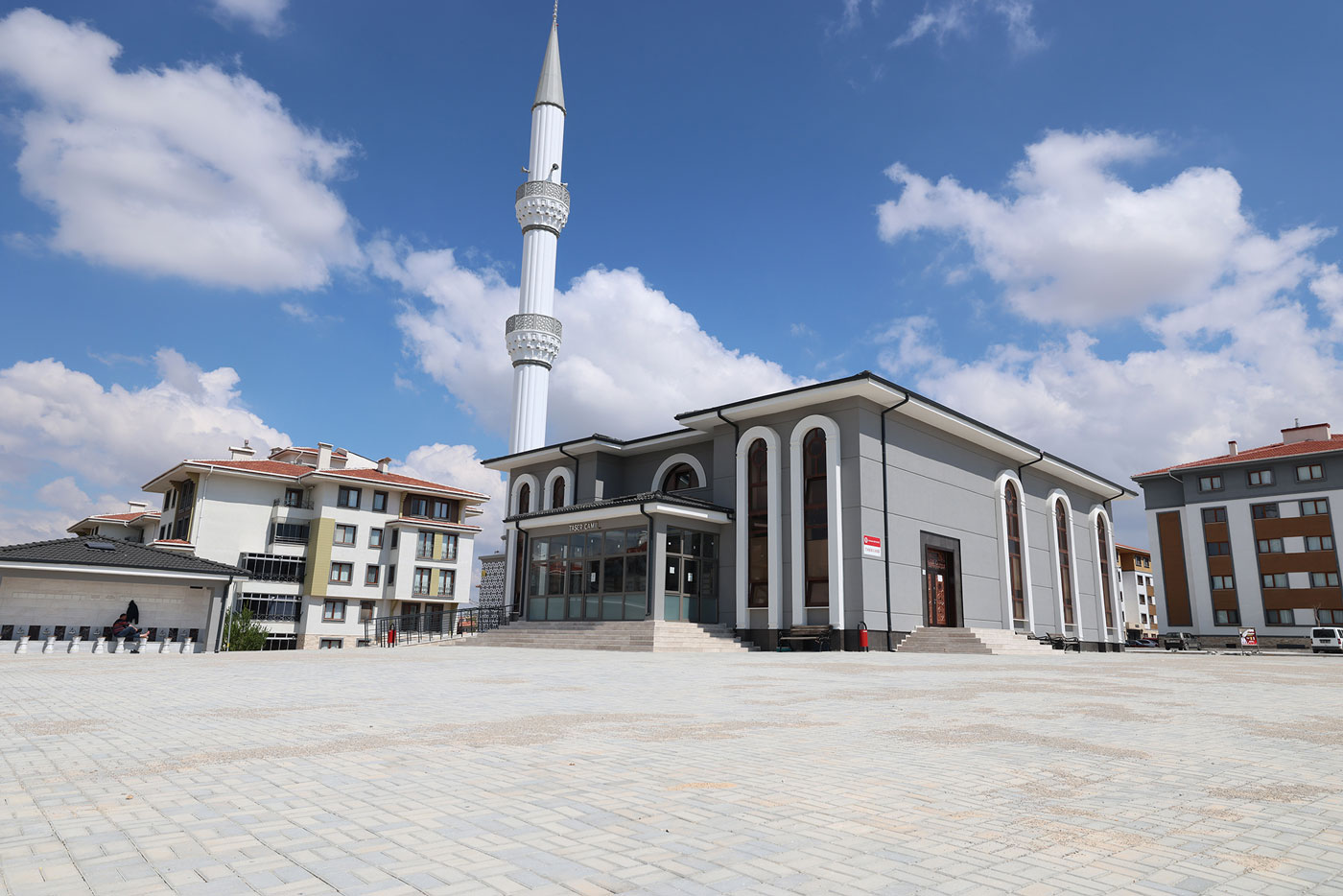  CAMİLERDE KAPSAMLI ÇEVRE DÜZENLEME ÇALIŞMASI