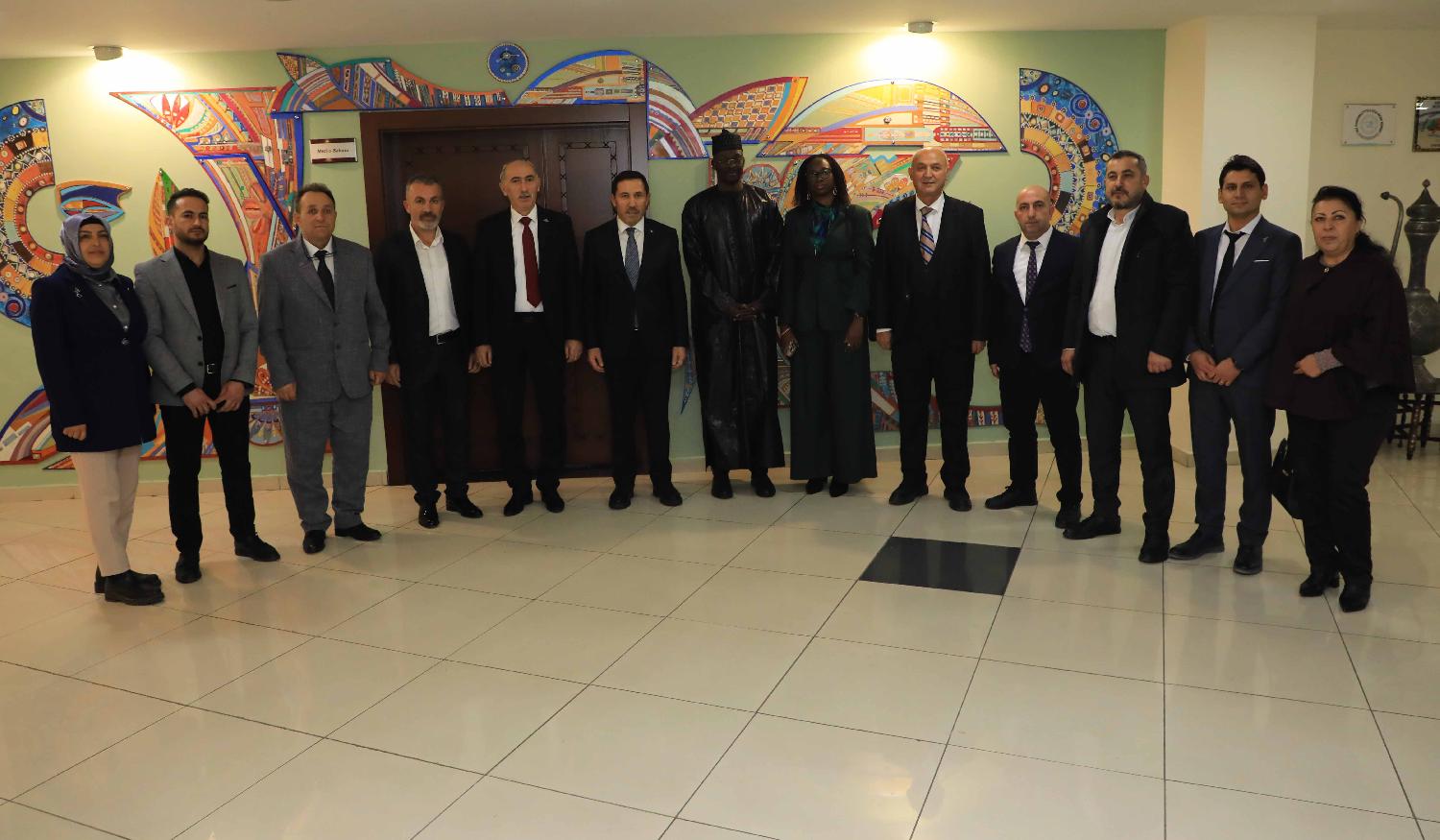 SENEGAL ANKARA BÜYÜKELÇİSİ DİOP’TAN BAŞKAN KILCA’YA ZİYARET