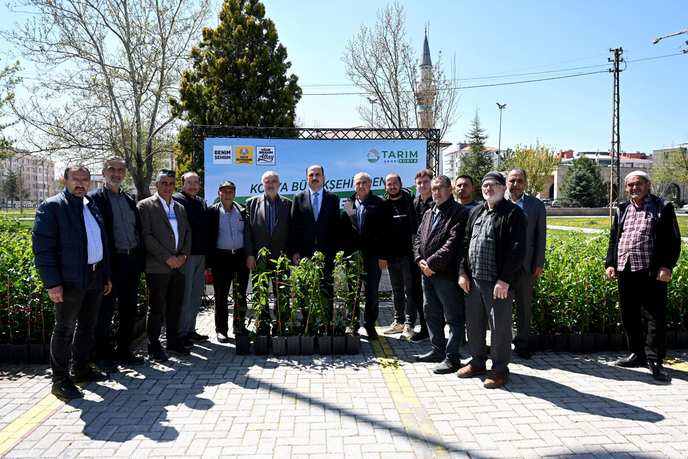 BAŞKAN ALTAY: “BU YIL ÇİFTÇİMİZE 31.420 MEYVE FİDANI DESTEĞİNDE BULUNDUK”