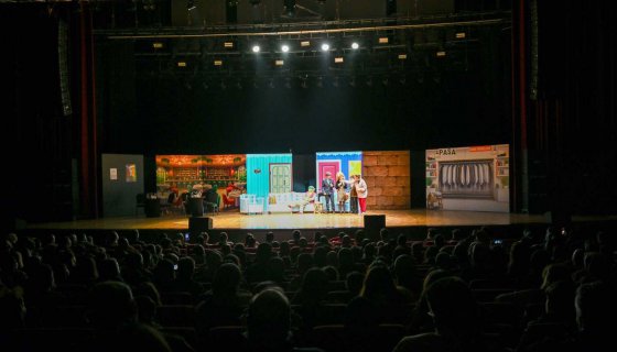  “PALDIR GÜLDÜR ŞOV 8” SEYİRCİYLE BULUŞTU